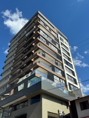 Edifícios Residenciais e Comerciais